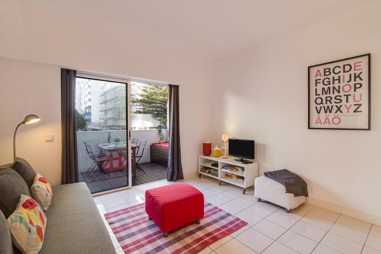 Modern Apartment By The Sea Quarteira Dış mekan fotoğraf