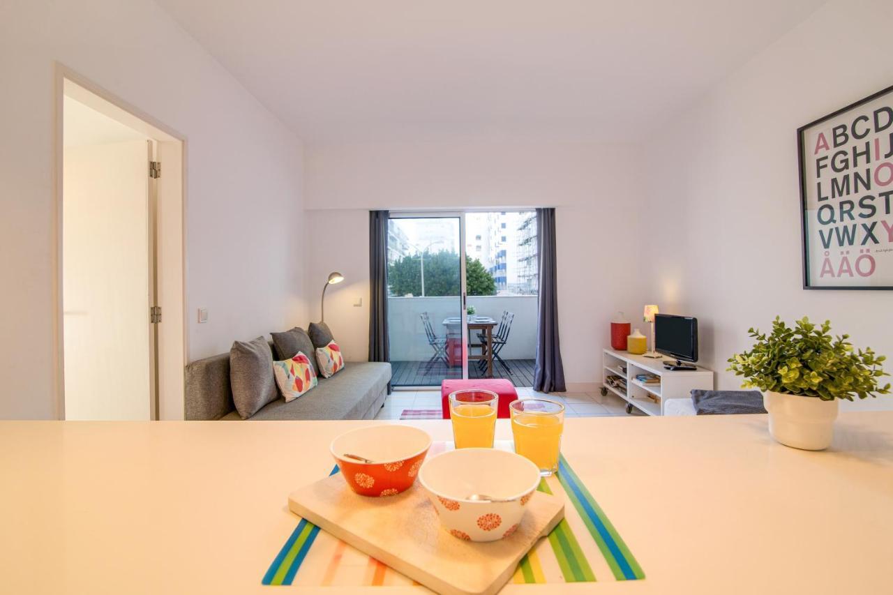 Modern Apartment By The Sea Quarteira Dış mekan fotoğraf